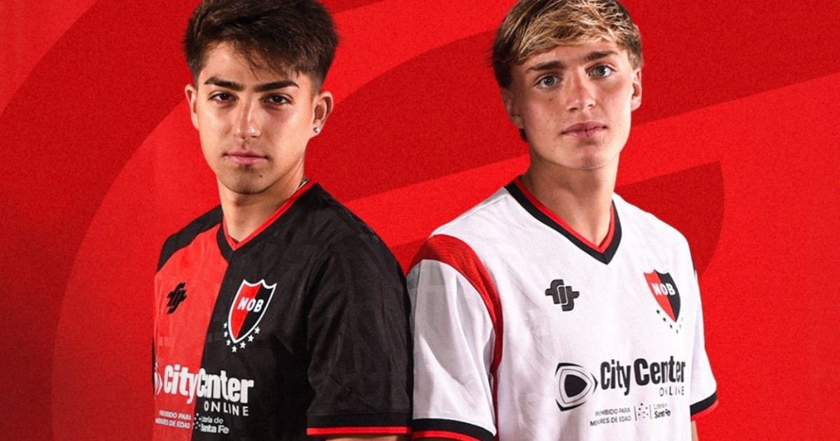 Nuevas camisetas oficiales de Newell’s Old Boys exhibidas en tienda del club