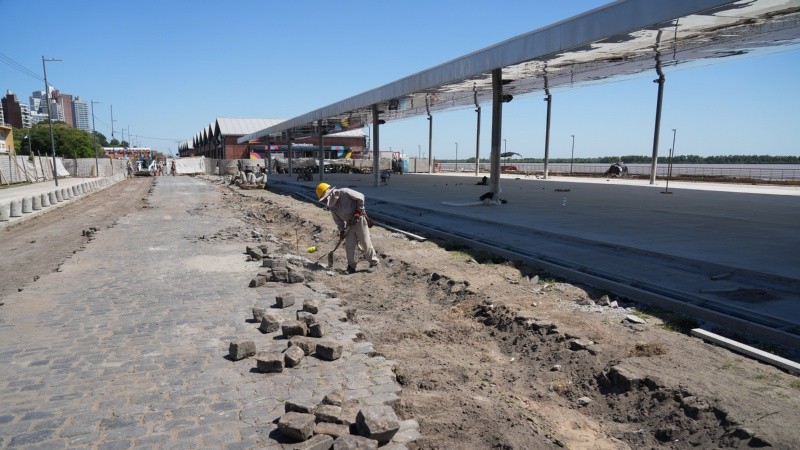 &nbsp;También está en reparación el empedrado de la calle Estévez Boero (Alan Monzón).