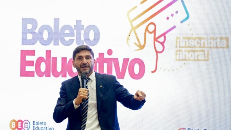 El gobernador encabezó el relanzamiento del programa.