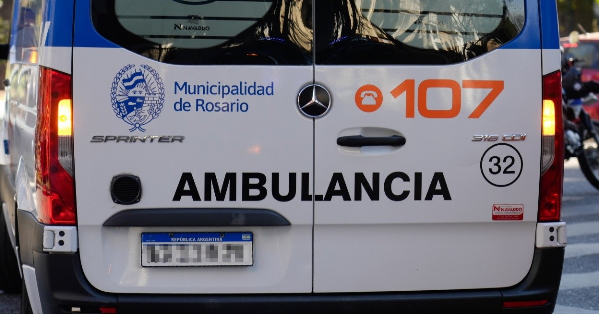 Ambulancia del SIES en operativo de emergencia en Rosario