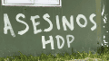 Pintadas en una casa de barrio Centenario de Santa Fe donde viviría uno de los chicos de 14 años involucrados en el crimen.