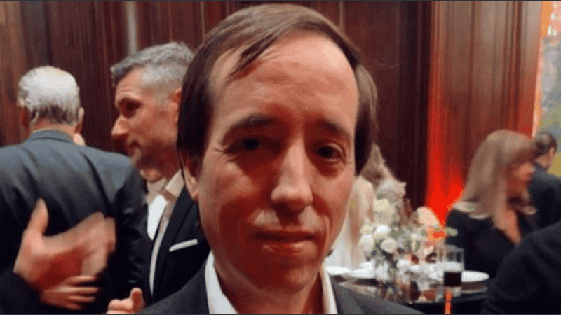 El abogado de las víctimas contó que en el celular del principal implicado en la causa encontraron imágenes de los menores desnudos.