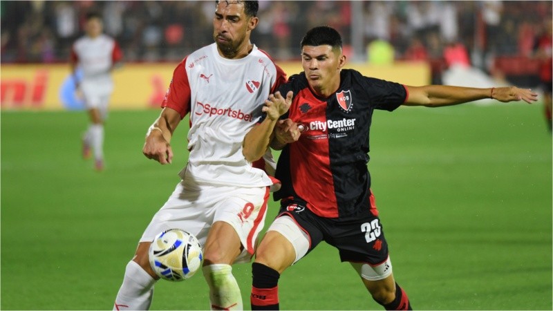 Nicolás Goitea fue titular en la defensa por la lesión de Salomón en el precalentamiento.
