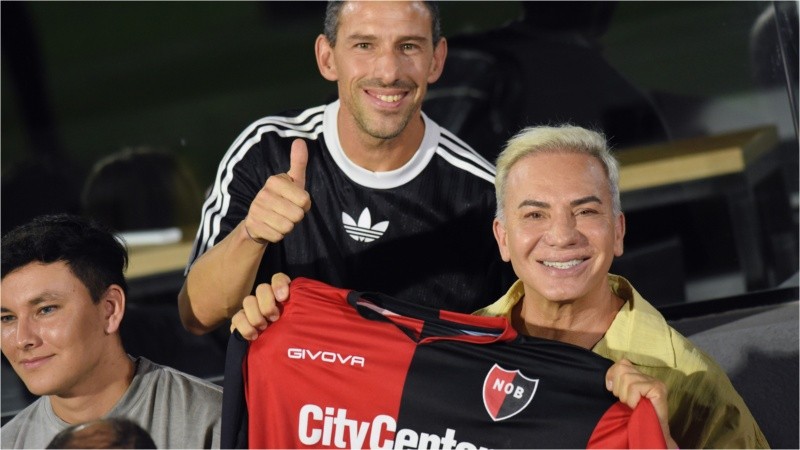 Flavio Mendoza con la Fiera en el Coloso.