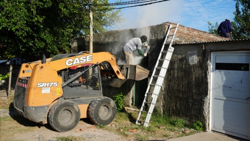 En el lugar relevaron alrededor de 100 cartas de incidencia en el último año relacionadas con compraventa de estupefacientes al menudeo, presencia de armas de fuego y menores de edad involucrados en toda la maniobra.
