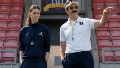 La entrenadora Tanya Reynolds junto a Jason Sudeikis en las primeras imágenes de "Ted Lasso".