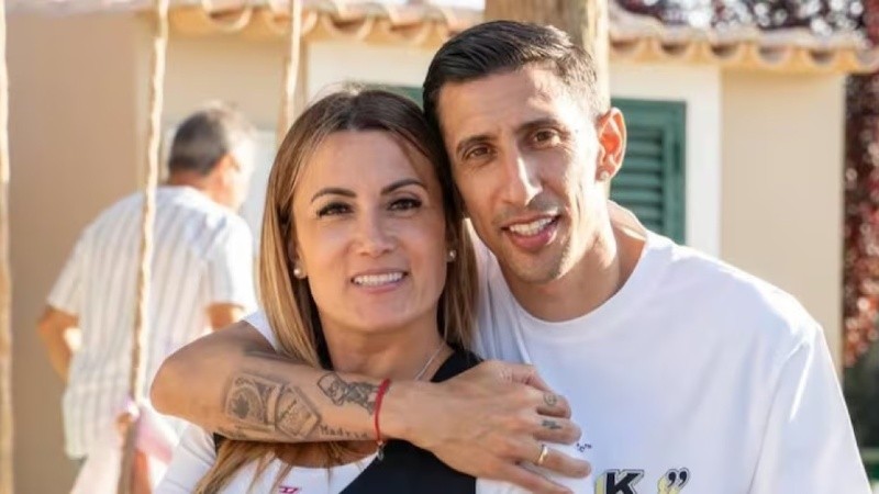 Espalda con espalda: los Di María siempre unidos.