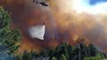 El fuego se mantiene activo en distintos puntos críticos.