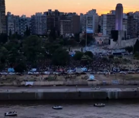 Una vista aérea de la zona del Monumento Nacional a la Bandera durante el pop up de Digweed.