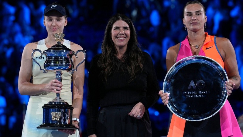 Rybakina, se impuso por 6-4, 4-6 y 6-4, luego de dos horas y 18 minutos de juego.