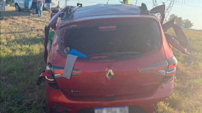 El auto que volcó en ruta 9.