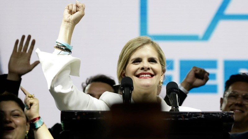 Fernández asumirá en mayo.