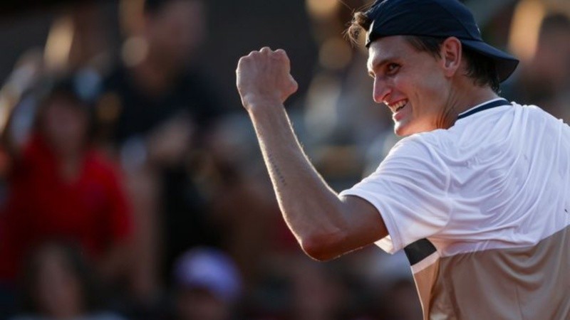 Luciano Ambrogi, pupilo de Luli Mancini, se metió al cuadro principal del Rosario Challenger 125.