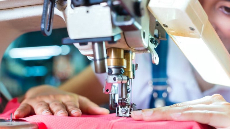 La crisis en la industria textil se profundiza y las compras en el extranjero aumentan