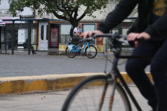 Rosario anda en bici. El crecimiento de este medio de transporte es imparable.