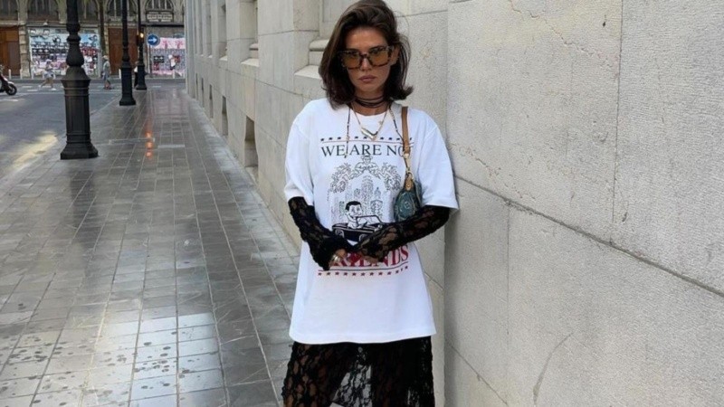 Las transparencias ya no se limitan a eventos nocturnos o estilismos de pasarela.