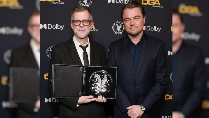 Paul Thomas Anderson junto a Leonardo DiCaprio, director y protagonista de 
