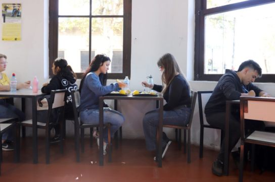 Durante febrero, los comedores funcionarán de 7.45 a 16.