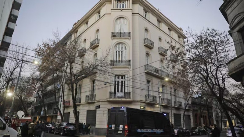 La esquina de San José y Humberto Primo (Caba), donde vive la expresidenta Cristina Kirchner.