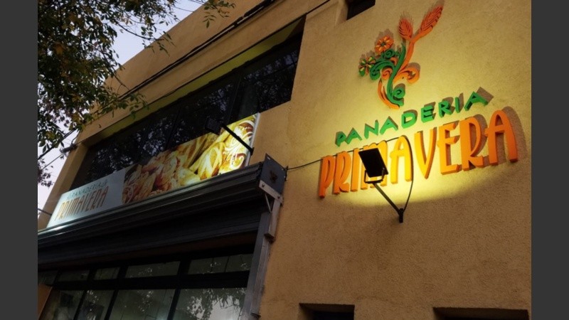 El frente de la panadería Primavera de Venado Tuerto.