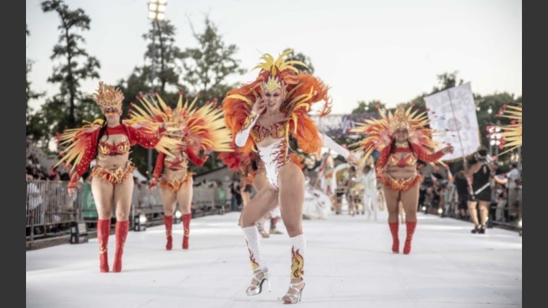 La lluvia le jugó un mala pasada al Carnaval.