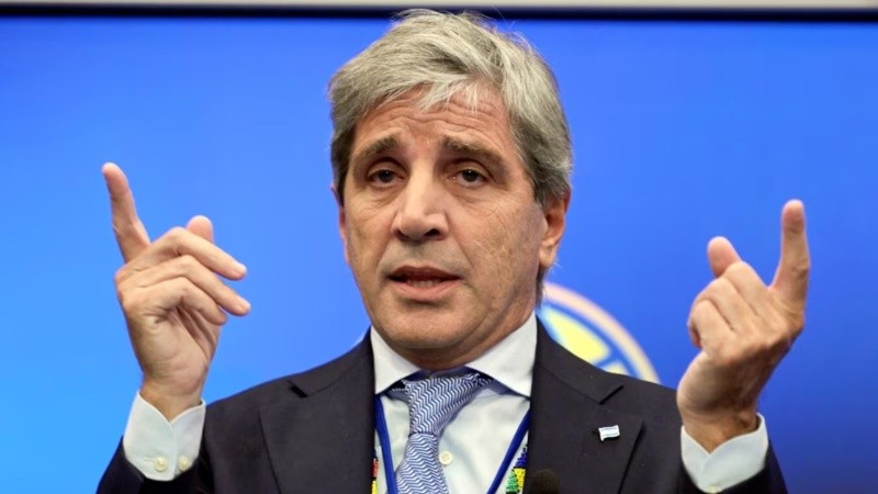 reclamo de Caputo a empresarios por la reducción de cargas patronales incluida en la reforma labora