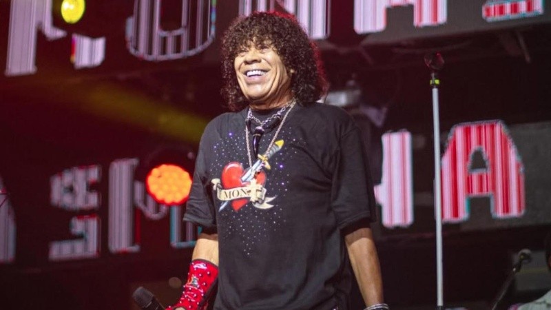 El cantante Carlos La Mona Jiménez.