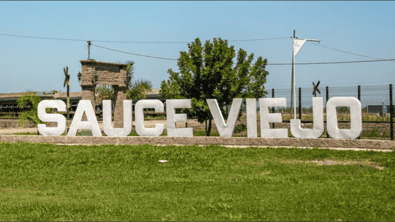 El tribunal consideró acreditada la autoría de los delitos de abuso sexual gravemente ultrajante agravado y corrupción de menores.