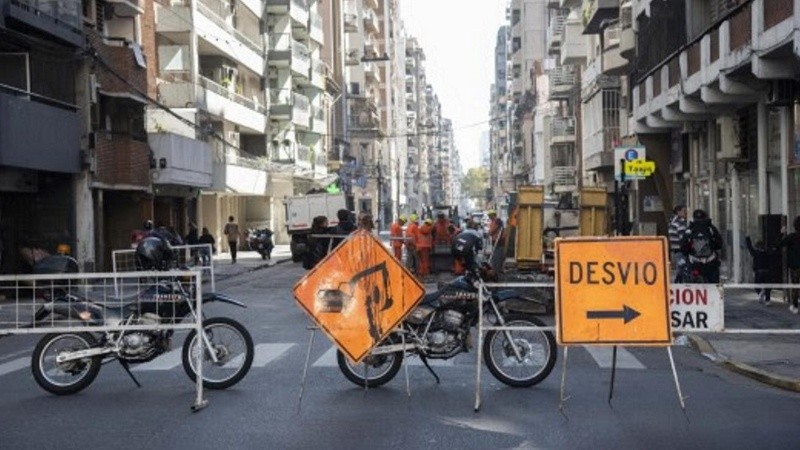 Cortes, reducción de calzada y desvíos por trabajos de mejoramiento de calles en rosario.