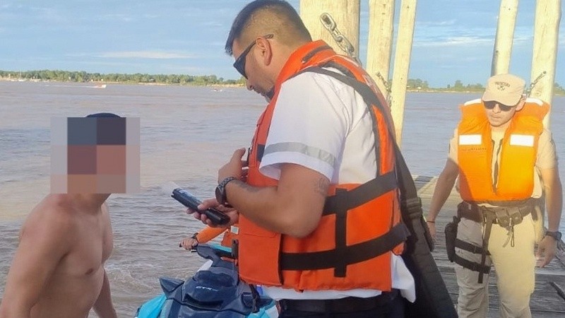 Aquí se superó largamente los límites permitidos en el río (Rosario3).