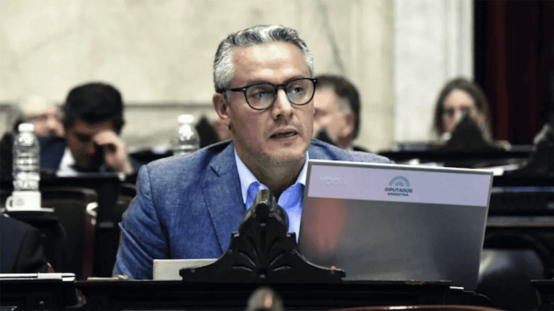 Nuñez fue uno de los diputados de Provincias Unidas que acompañó la reforma.