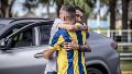 Di María y Ruben fundidos en un abrazo (Rosario Central).