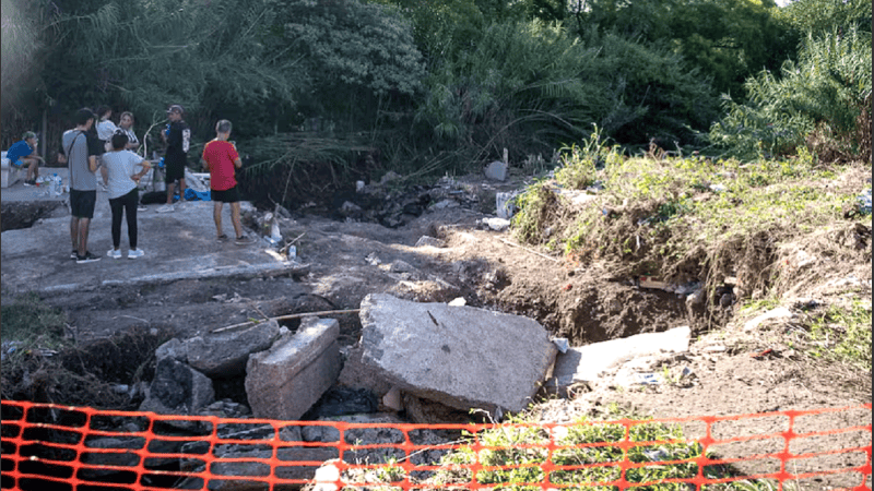 La casilla donde vivían se desplomó con la tormenta y madre e hija fueron llevadas con la corriente del arroyo.
