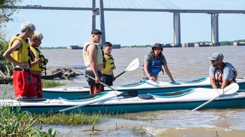 Las jornadas del programa Nueva Oportunidad incluyeron aprendizaje en natación y kayak