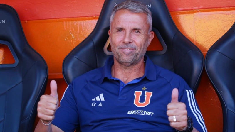 Gustavo Álvarez dejó Universidad de Chile luego de un ciclo de dos años.