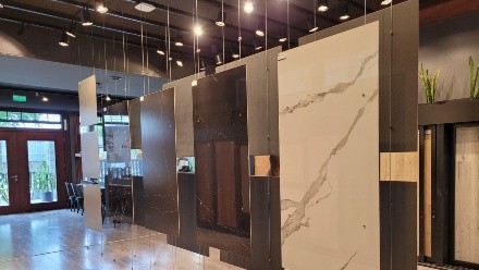 Miceli amplió su showroom y toda su línea de porcelanatos.