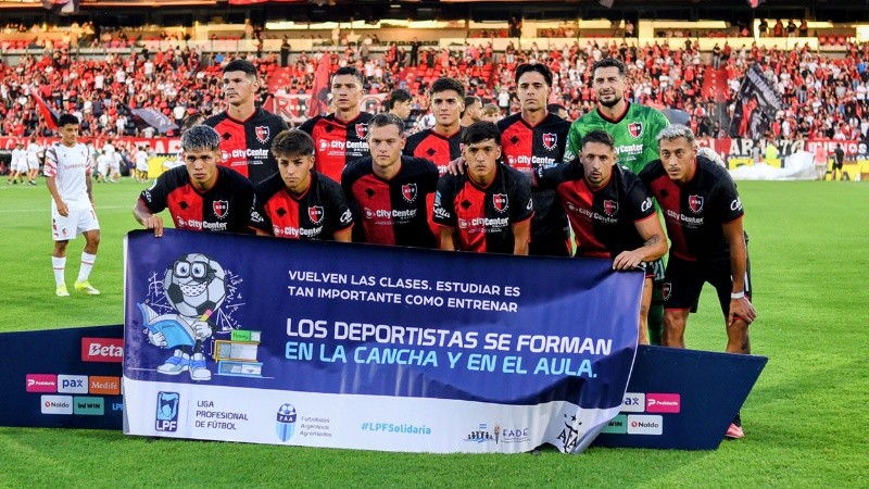Newells vs Estudiantes
Foto: FOTOBAIRES
Fecha 7 Torneo Apertura Liga Profesional.