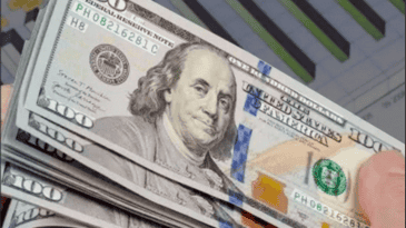 El Banco Central perdió casi mil millones de dólares de reservas.