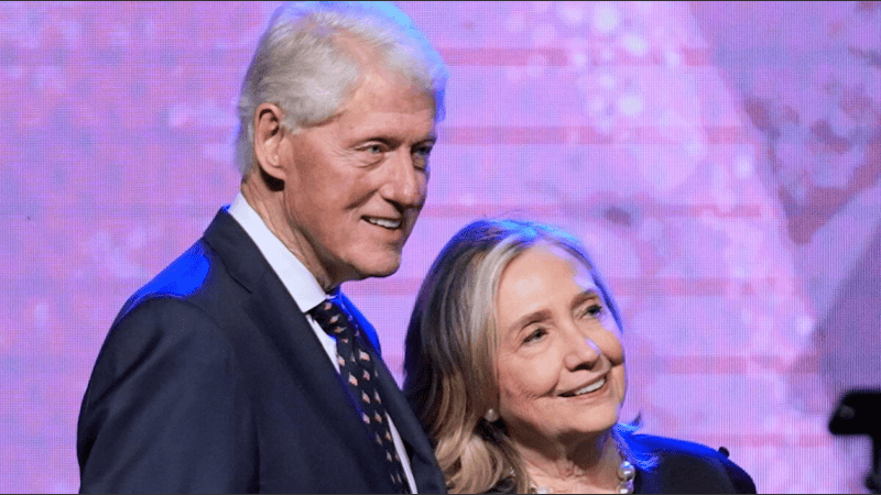 Los Clinton testifican en la investigación legislativa sobre Jeffrey Epstein.