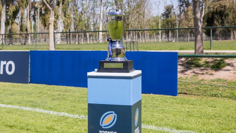 El trofeo del Torneo del Interior