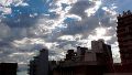 Entre nubes y sol, así estará el clima en Rosario.