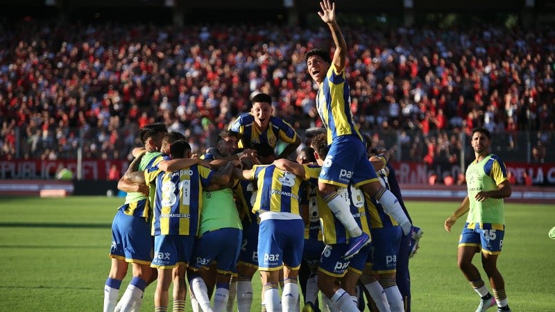 Una montaña de felicidad canalla en el Parque Independencia