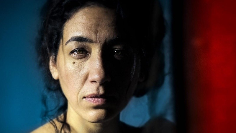 La actriz Lorena Vega interpreta a Encarnación Ezcurra.