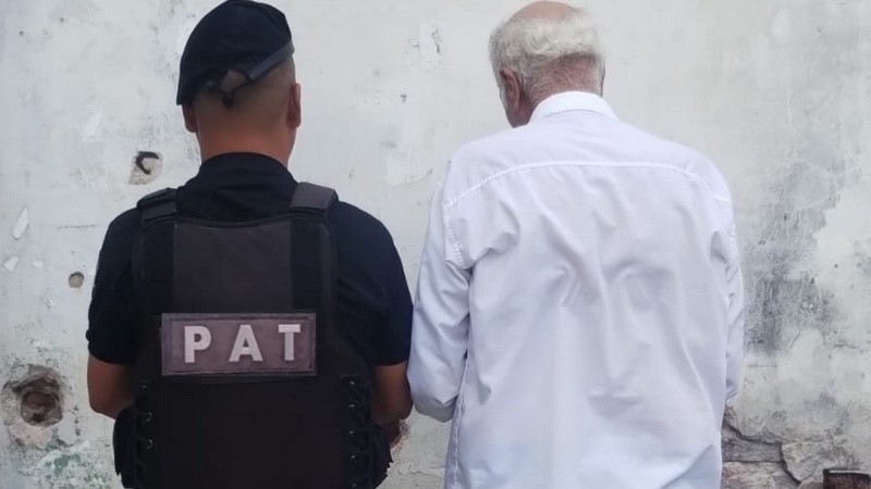 El hombre detenido por violencia de género.