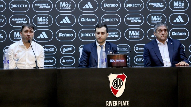 Coudet fue presentado como técnico de River Plate.