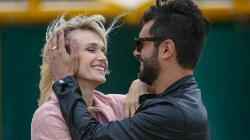 La pareja respondió si aceptan terceros o no