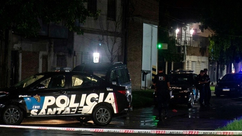 La Partner robada que utilizaron los delincuentes para llegar al sitio del robo.