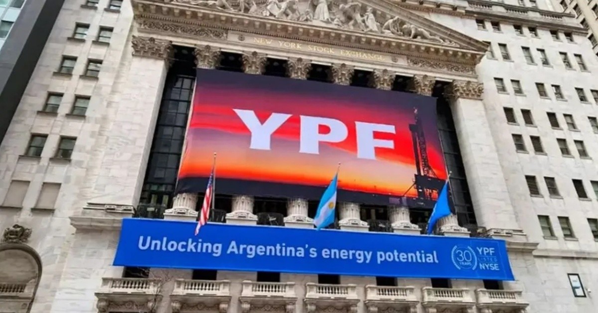 Argentina pide suspender el discovery en el juicio por YPF mientras apela la condena de US$16.000 millones