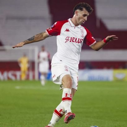 Mazzanti tiene 29 años: viene de jugar en Independiente y antes en Huracán.