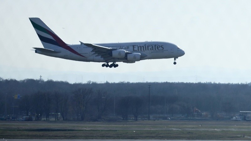 Este lunes fueron evacuados 97 argentinos en vuelos de la aerolínea Emirates.